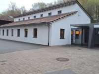 IMG-003